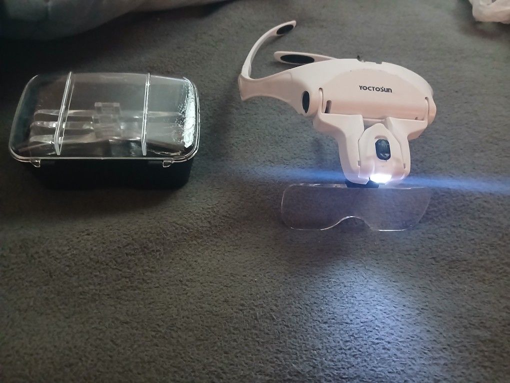 Magnifying Glasses