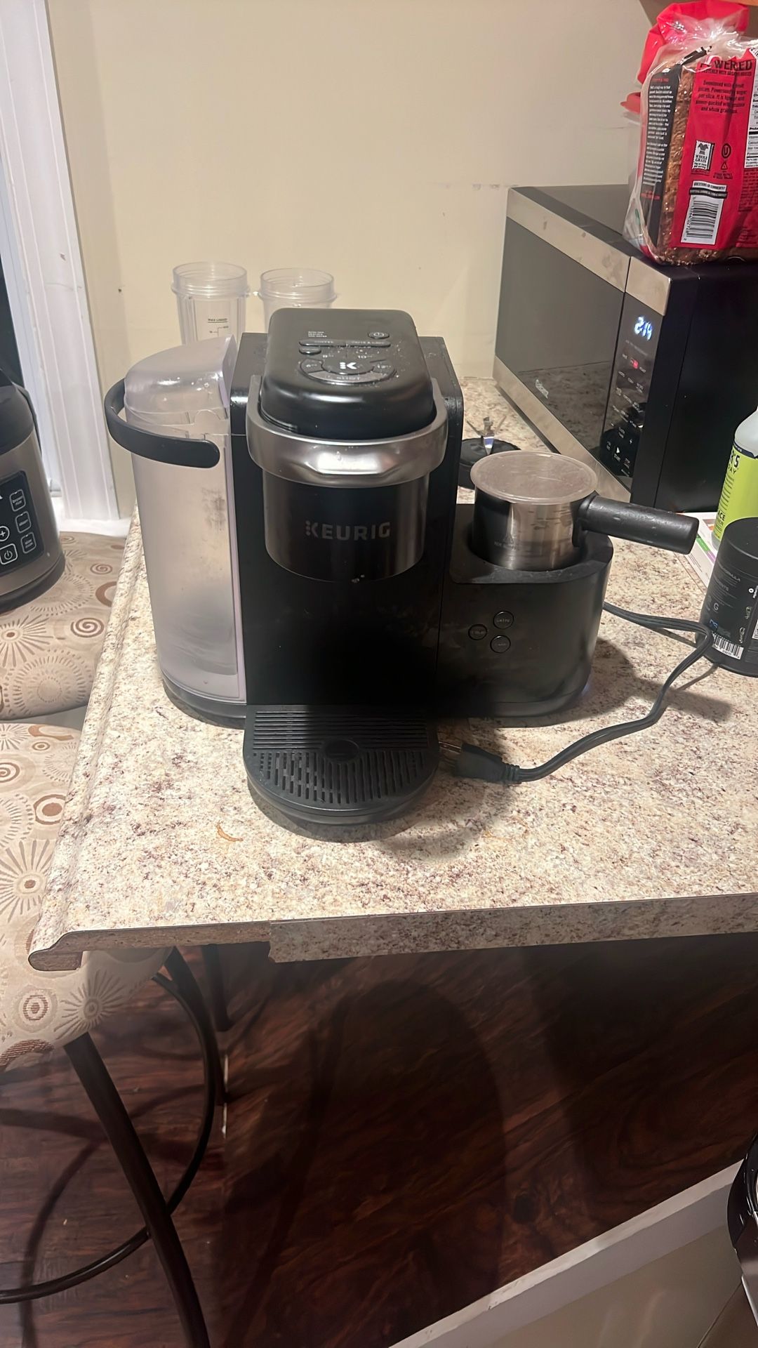 Keurig coffee/latte/cappuccino Machine