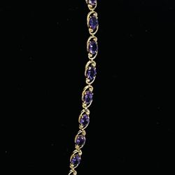 14k gold 7" Amethyst tennis Bracelet, 4.2 Grams