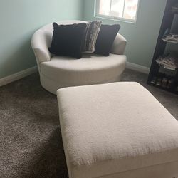 Extra Large Swivel Chair And Ottoman 