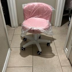 Vanity / Nail Salon Chair