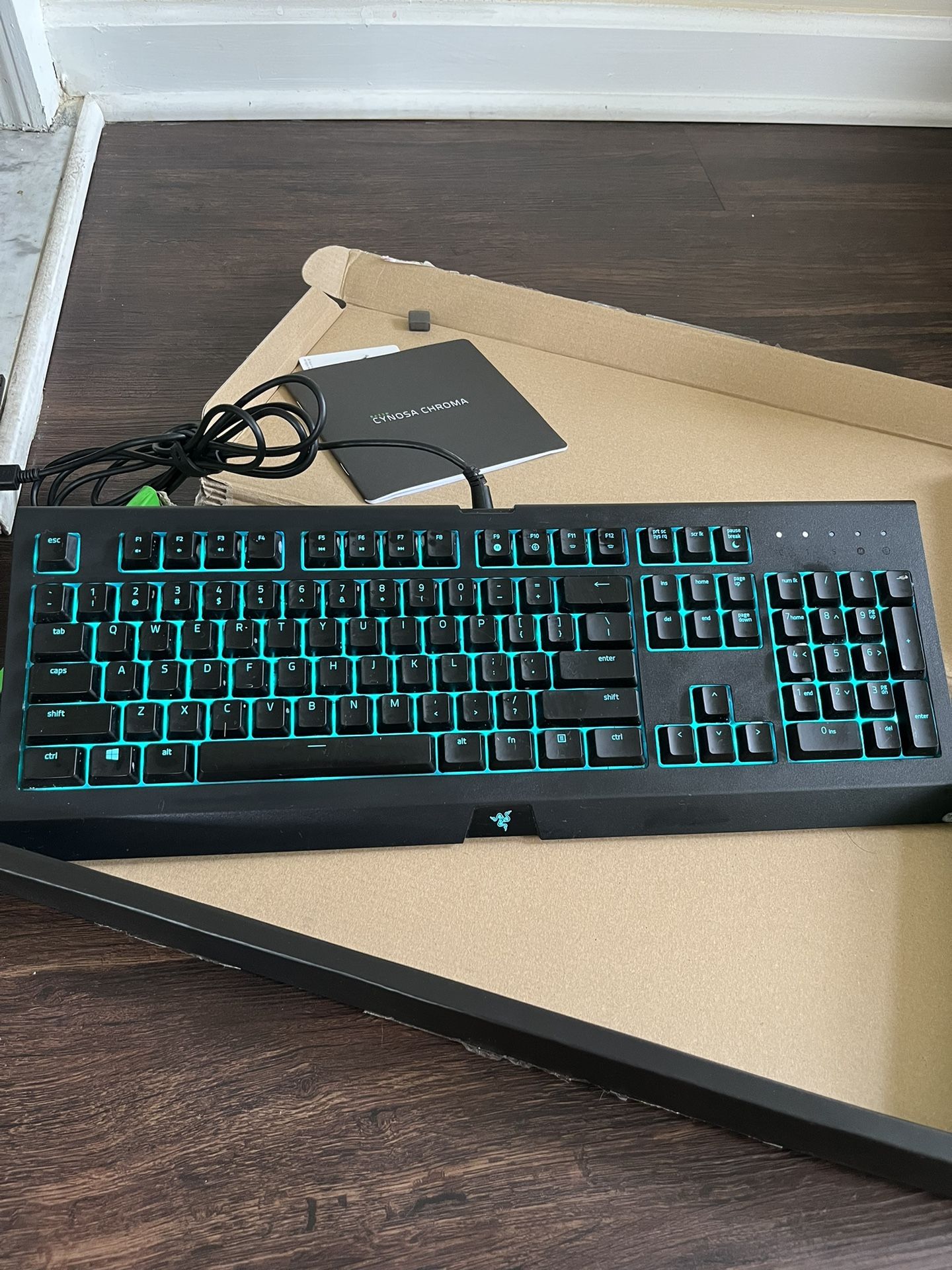 Razer cynosa chroma multicolor gaming keyboard