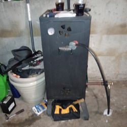 Chamberlain Smoker And Two Propane Outside Heater. 