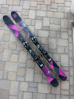 Volkl Kenja XX Snow Skis 149 CM Very Good Condition!