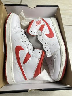 Jordan 1 Mid  Men Size 10,10.5,11