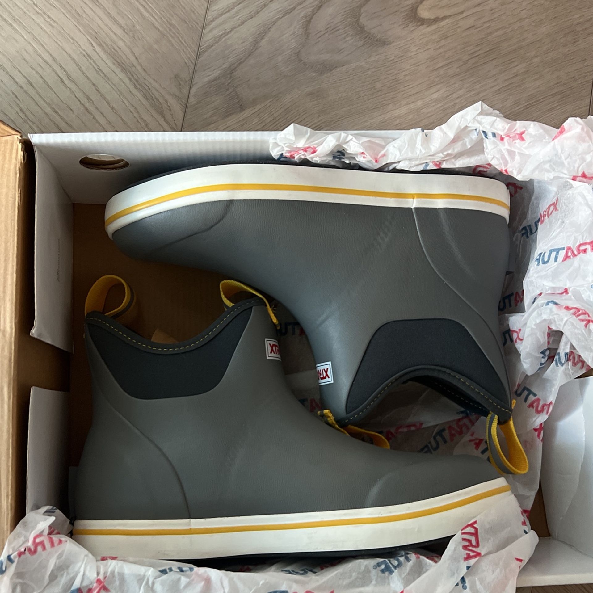 XTRATUF Fishing Boots Size 8 for Sale in Lincoln Acres, CA OfferUp