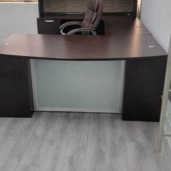 Executive Desk 