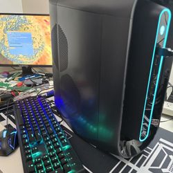 Alienware R10 Gaming PC with RTX 2070 SUPER, Ryzen 5 5600X, 16 gb ram, nvme+hdd, Keyboard, and Mouse