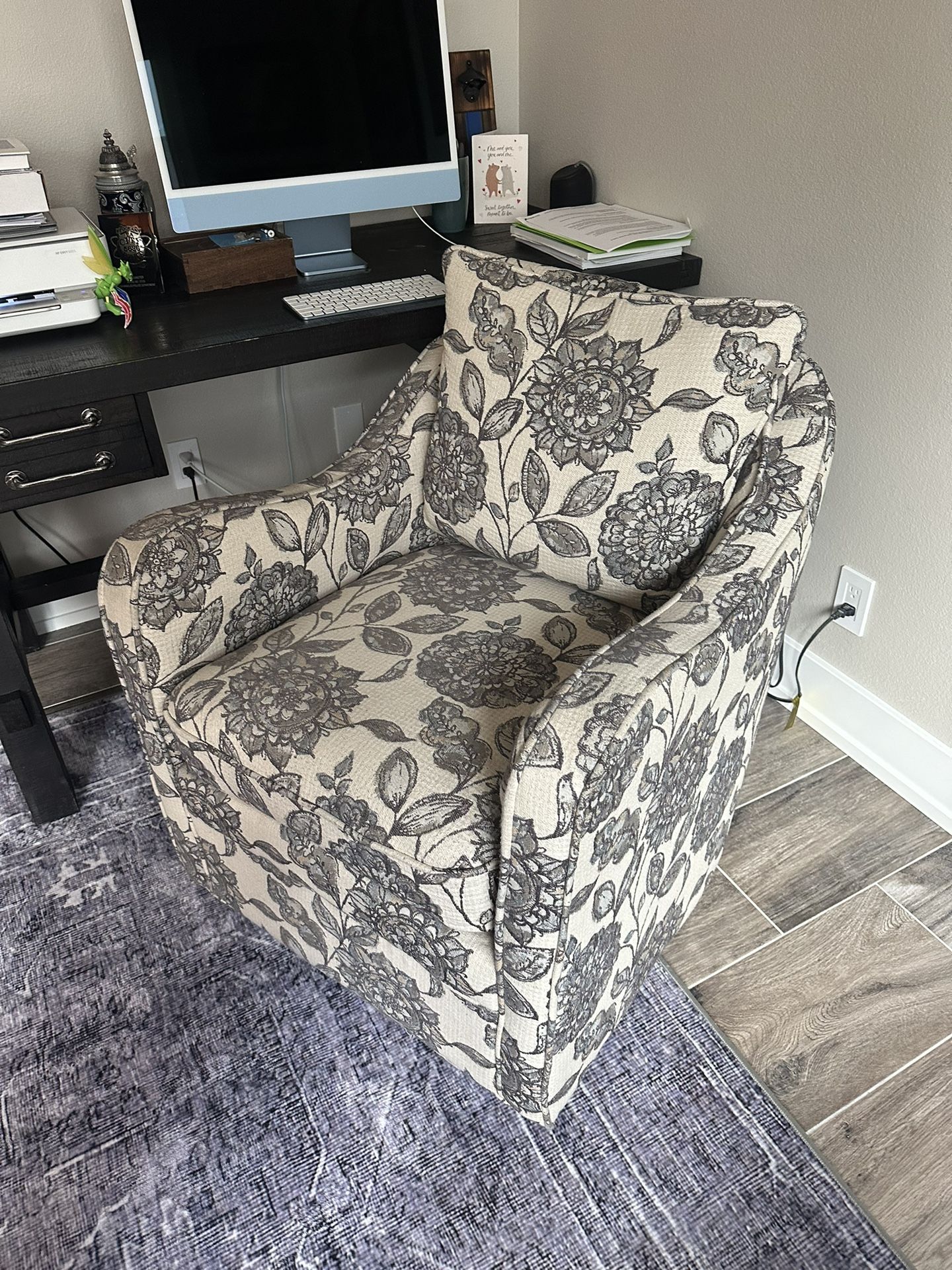 Swivel Chair