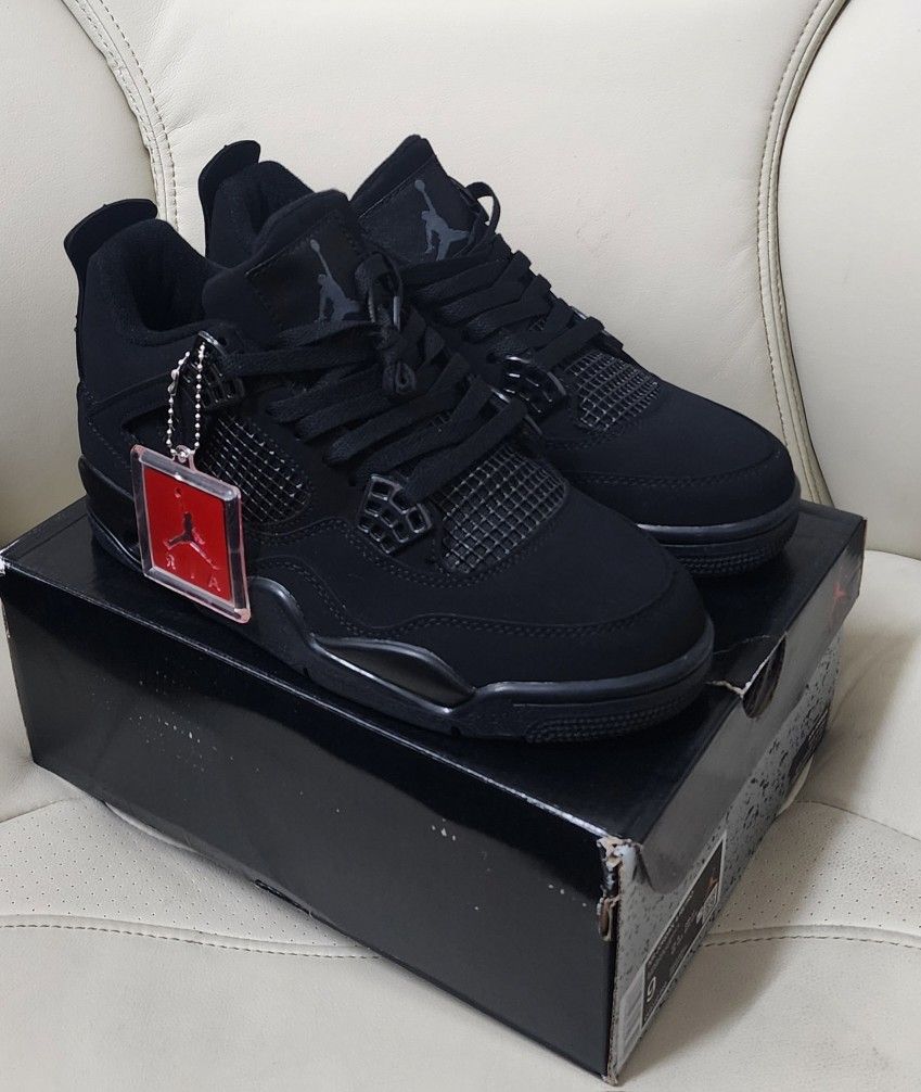 Jordan 4 Retro