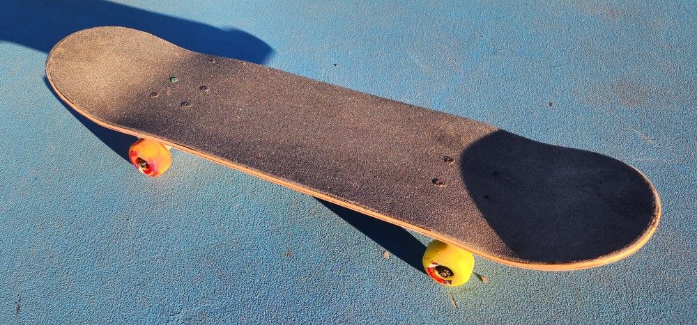31" Skateboard 