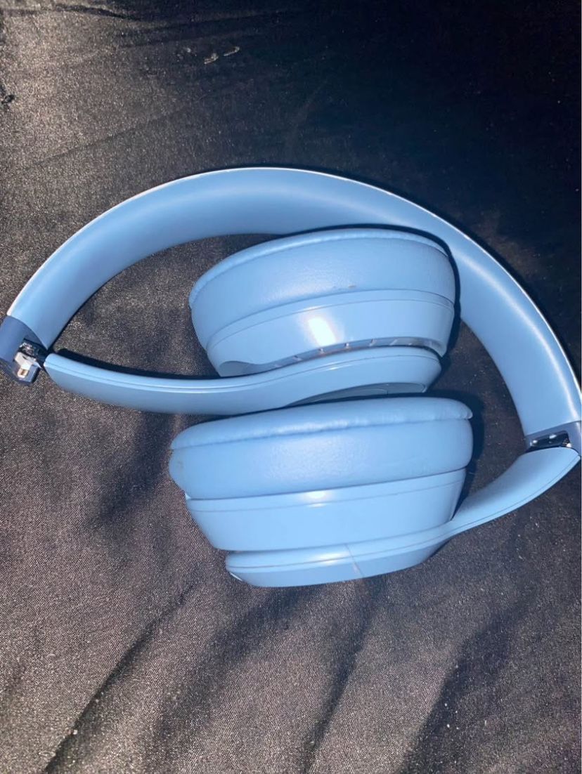 BEATS SOLO 4