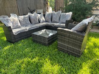 New inbox patio set (we finance and deliver)($54 down, (90 day no interest no credit check payment plan)