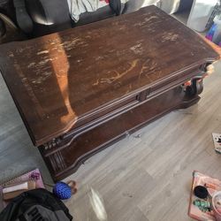 Free Sofa Table