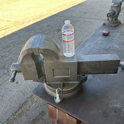 Parker/union 6” Machinist Vise