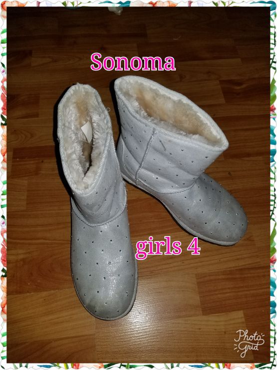 Girls Sonoma boots size 4