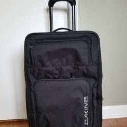 Dakine over Under 49l 23" Rolling Carry On Luggage 