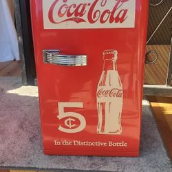 Mini Fridge  COCA COLA
