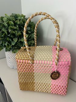Womenβs Tote Handbag Pink Gold like new