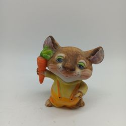 90s Homco vintage Porcelain field mouse with carrot home decor figurine.