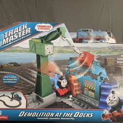Track Master THOMAS & Friends Demolition At The Docks Playset Cranky Brand New