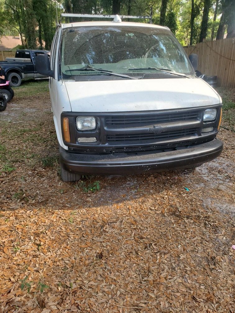 1999 Chevrolet Express