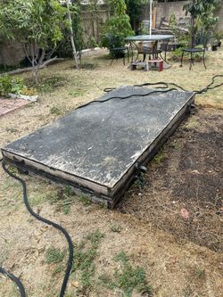 Free Wood Stage With Wheels, 4x6 Feet.