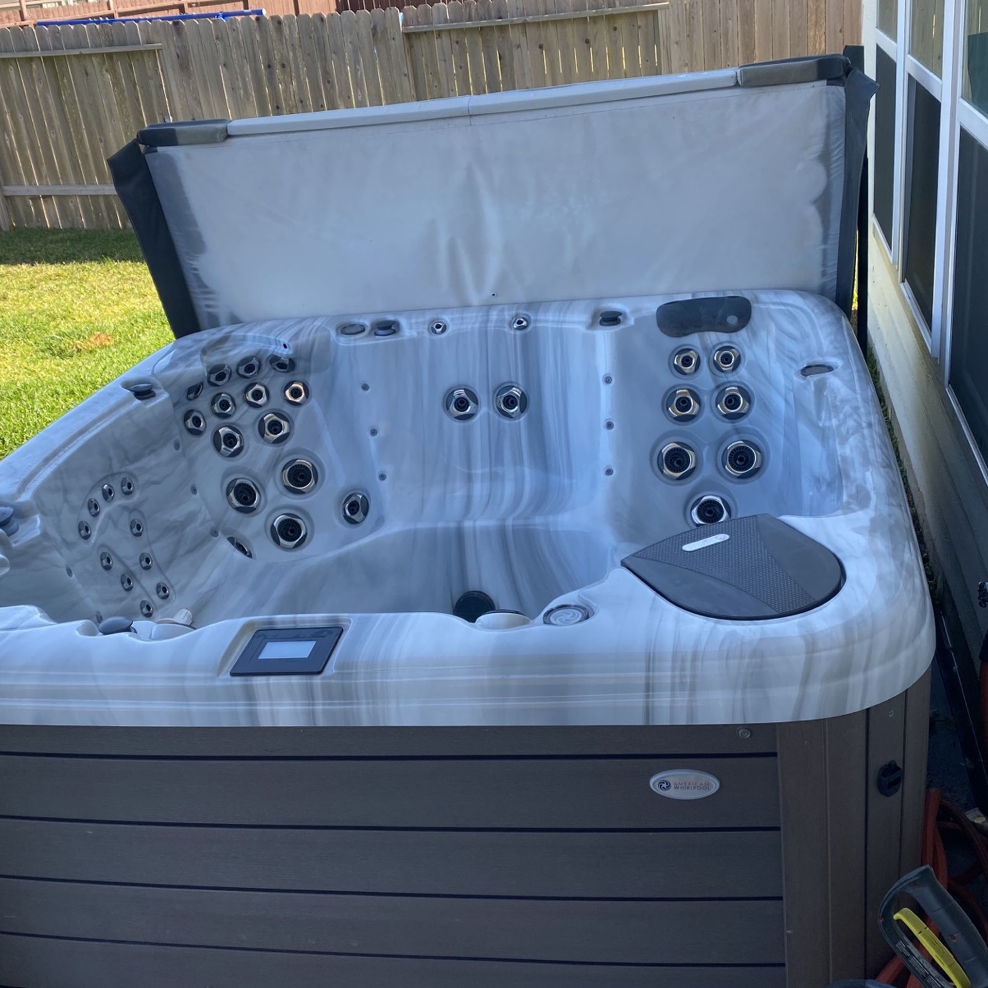 NEW HOT TUB(american Whirlpool) Used 5 Times