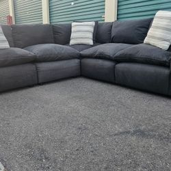 FREE DELIVERY!!! Ashley "Savesto" 5pc Modular Sectional Couch ($2.3K Retail...60% OFF!!!