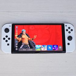Nintendo Switch OLED 200 Games + Android TV OS 