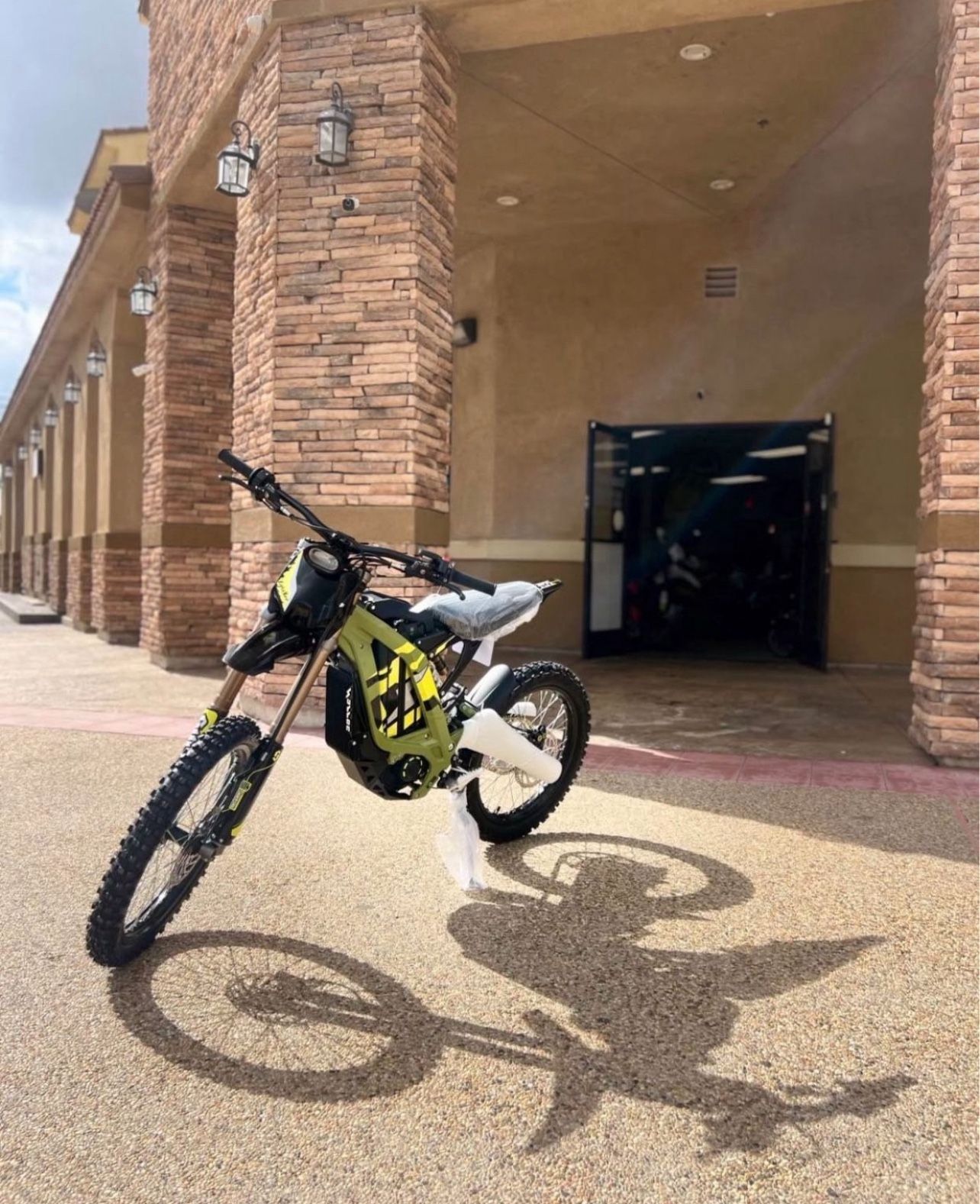 2025 SURRON LIGHT BEE X