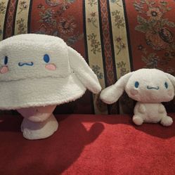 SANRIO SINNAMOROLL WHITE SHERPA BUCKET HAT & SOFT  PLUSH TOY APROX 7" PRE-OWNED 