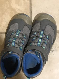 Merell shoes size 2.5