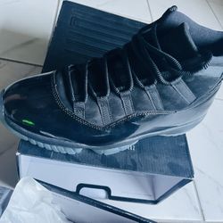 Jordan 11 Retro Cap and Gown