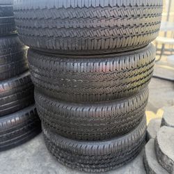 Vendo 265/70/R17 Continental Las 4 Por $210