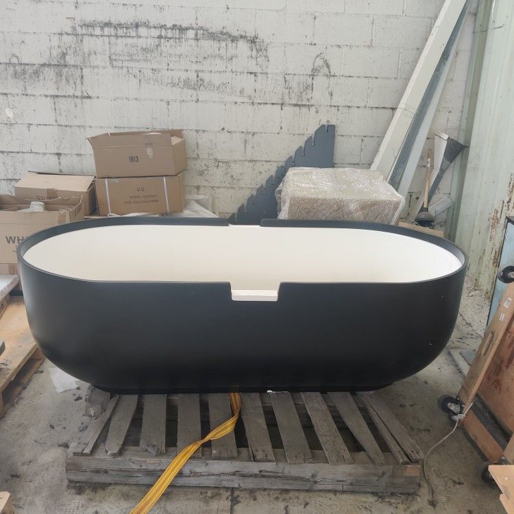 71‘’ kingsize solid surface bathtub @1300Usd