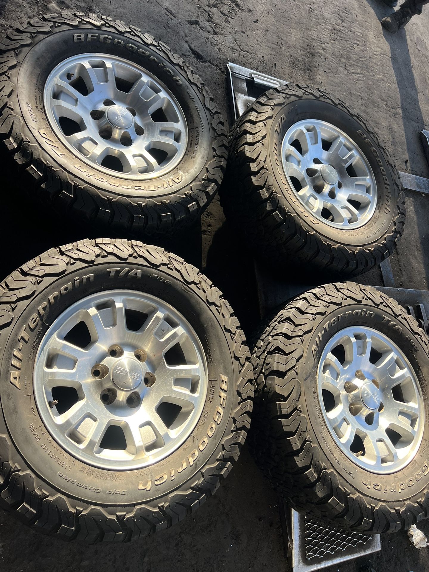 (4) 17” GMC Wheels Installation Included 