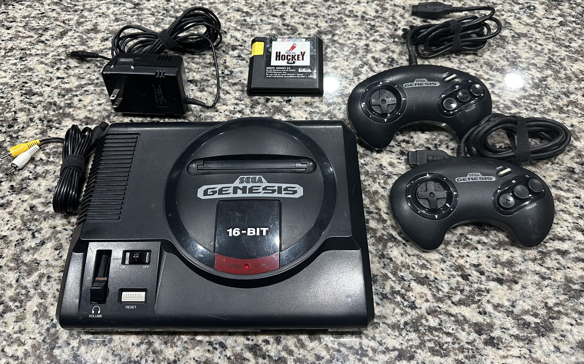 Vintage Sega Genesis System Gen 1 Gaming Console Model 1601 w/ NHL Game