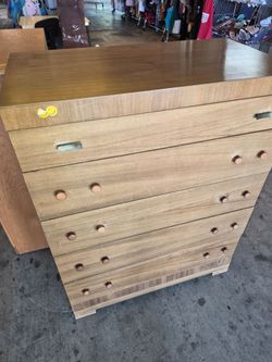 MC Dresser