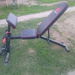 Banco Y Máquina Para Hacer Ejercicio 