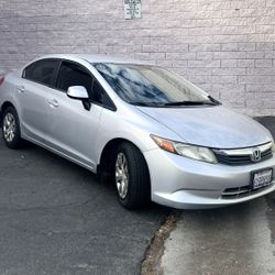 Car Dealership Finance Titulo Limpio Automatic Clean Title Sedan Honda Civic Accord Toyota Corolla Camry 2010 2013 2019 2012 2014 2017 2018 2011 2016