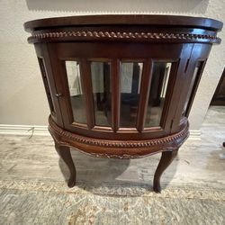 Beautiful mahogany small curio cabinet side table