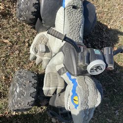 Power Wheels Jurassic World Dino Racer 12V Ride On Vehicle