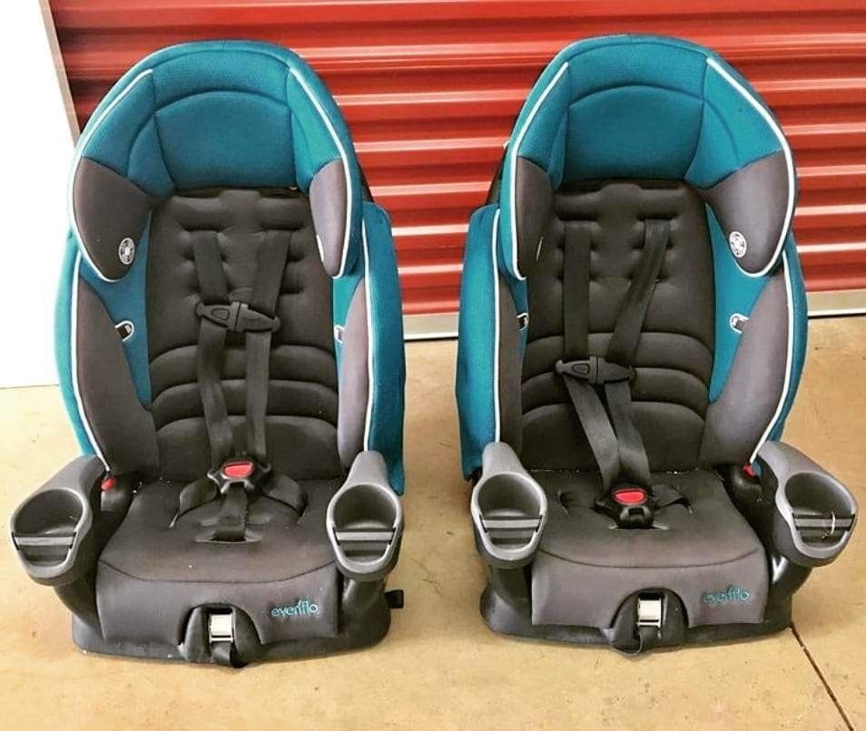 Evenflo Maestro BoosterCar Seat Thunder