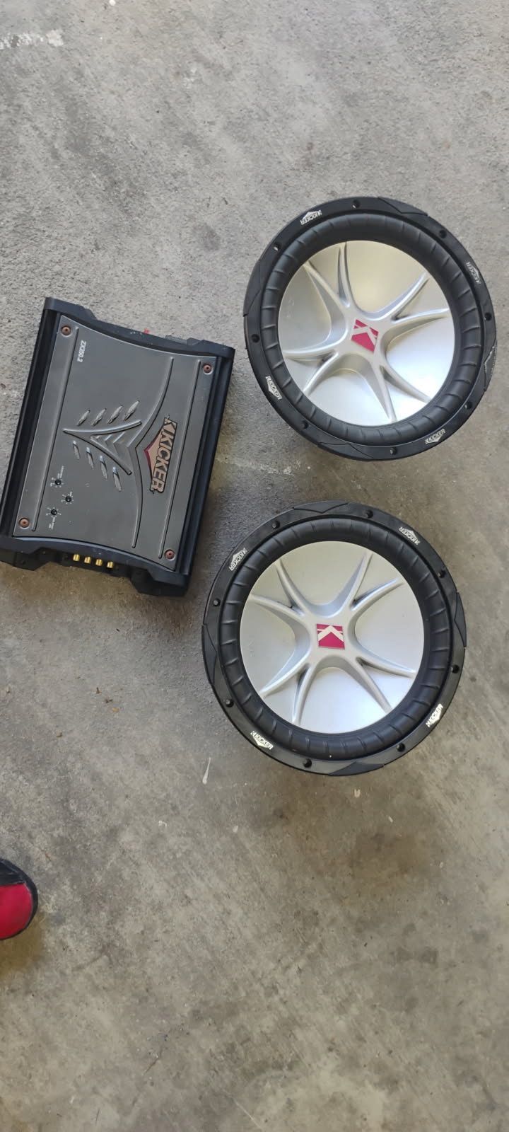 2 Kicker CompVR 12-inch subwoofer And Kicker ZX750.1 Mono Subwoofer Amplifier