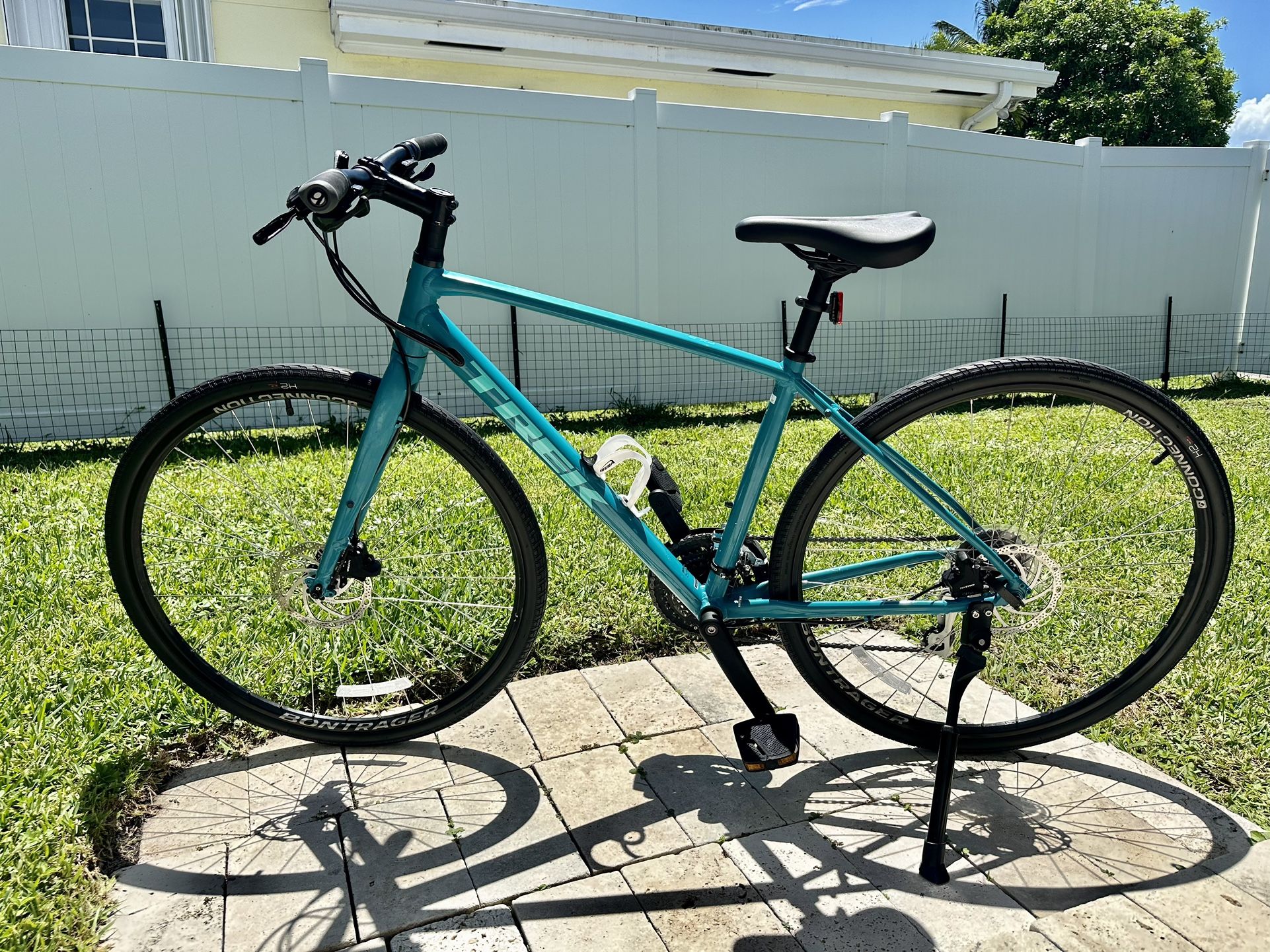 Trek FX 2 Disc Women's bike Medium size frame