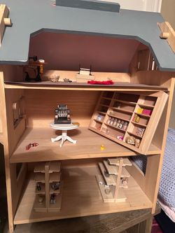 Dollhouse - all accessories included