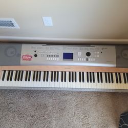 Electric Piano.  Real Solid Keys.  Barely Used