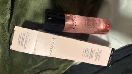 Mary Kay eye makeup remover