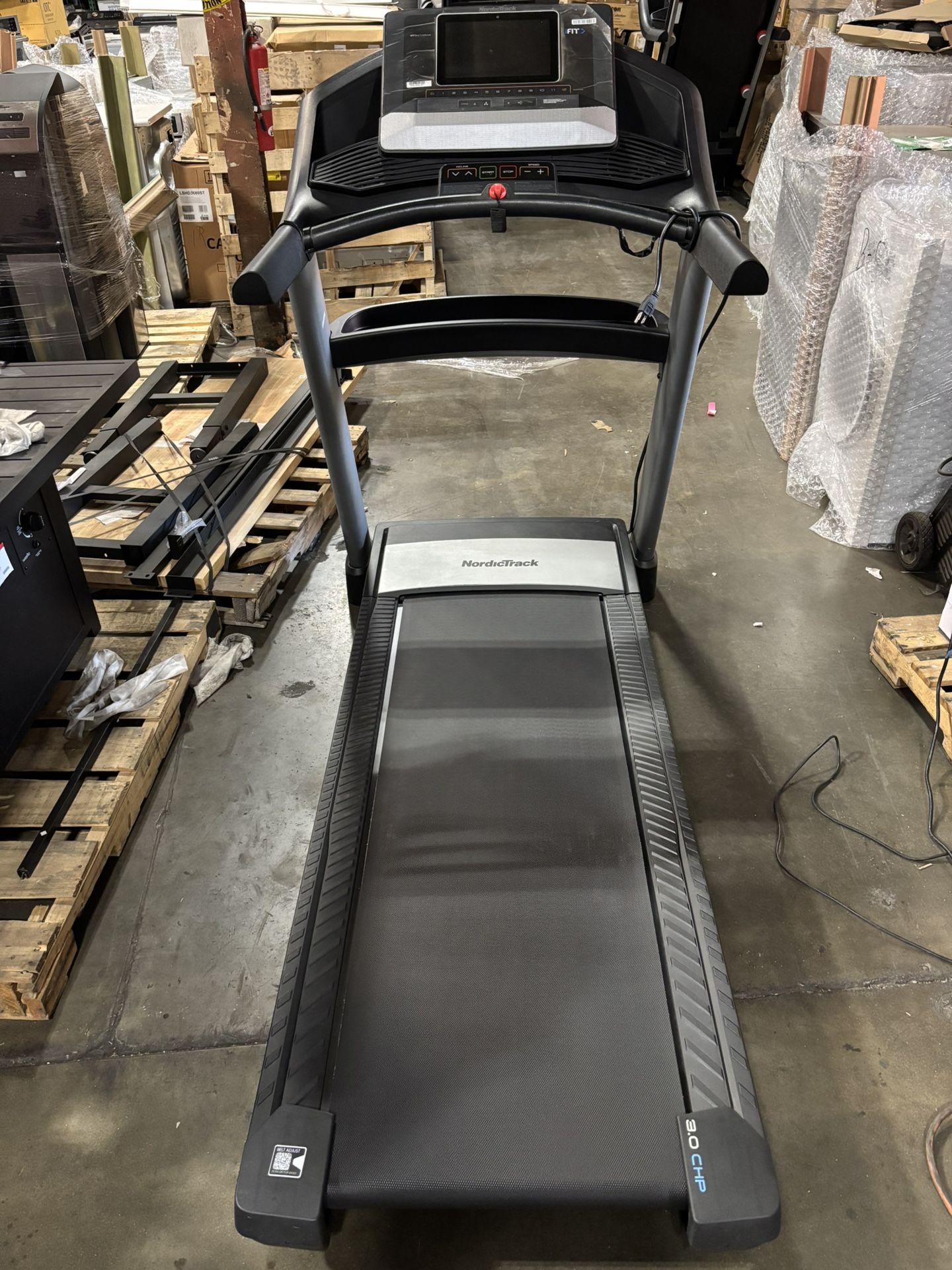 Nordictrack Elite 1000 Treadmill With Incline And Foldable Space Saver